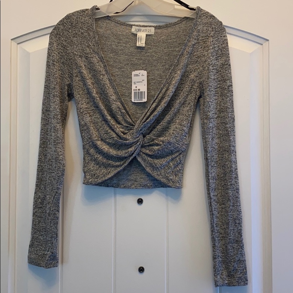 Long sleeve crop